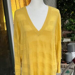 Lilla P Golden Yellow V-Neck Women's Sweater Cotton Poly Blend  Size L